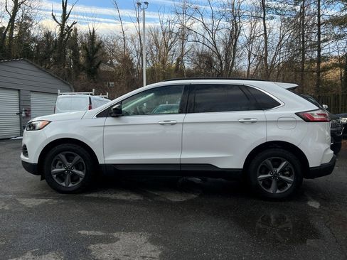 Used 2022 Ford Edge SEL w/ Sport Appearance Package image 3
