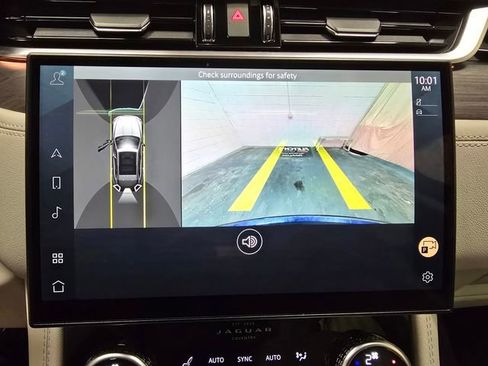 Used 2023 Jaguar F-PACE S image 25