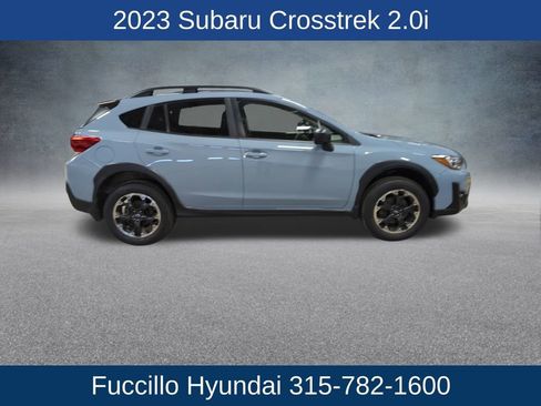 Used 2023 Subaru Crosstrek 2.0i image 3