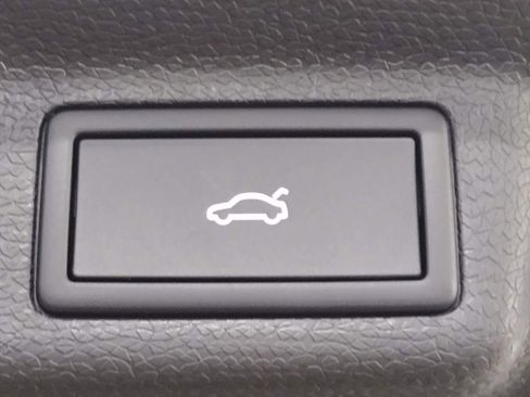 New 2025 Volkswagen ID. Buzz 1st Edition image 21