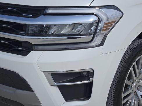 Certified 2023 Ford Expedition Limited RWD image 9