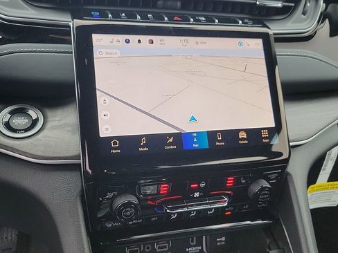 New 2023 Jeep Grand Cherokee 4WD 4xe image 12