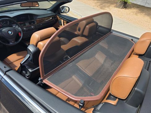 Used 2012 BMW 335i Convertible image 6