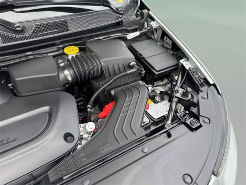 New 2026 Chrysler Pacifica Select image 40