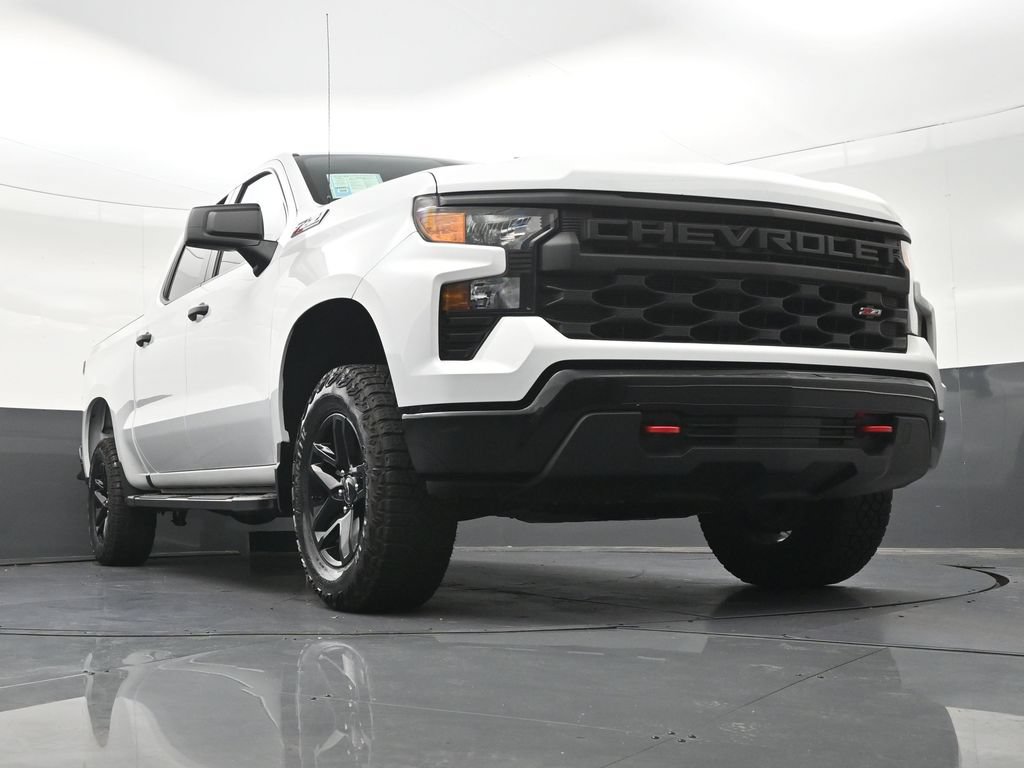 Used 2024 Chevrolet Silverado 1500 Custom Trail Boss AWD/4WD image 31