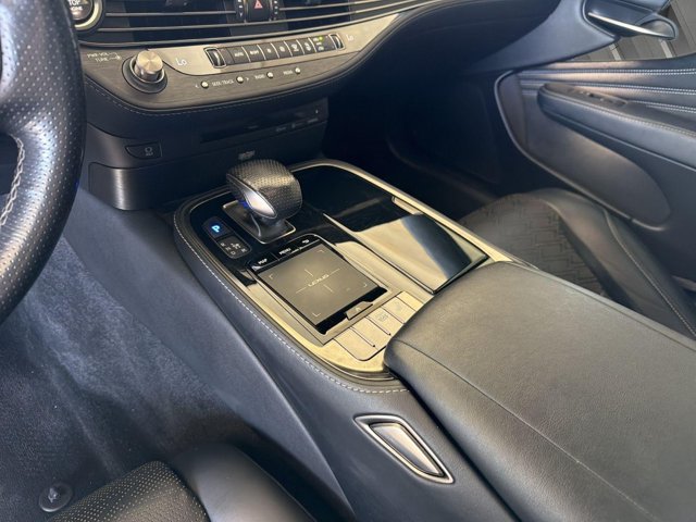 Used 2018 Lexus LS 500 F Sport w/ Accessory Package (Z2) RWD image 21