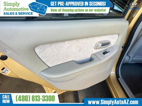 Used 2004 Hyundai Elantra GLS image 19