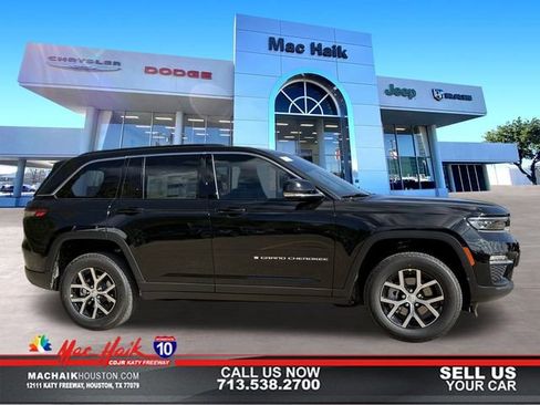 New 2025 Jeep Grand Cherokee Limited w/ Trailer Tow Package AWD/4WD image 1