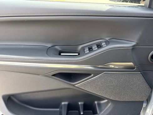 New 2026 Lincoln Navigator Reserve w/ Jet Appearance Package AWD/4WD image 21