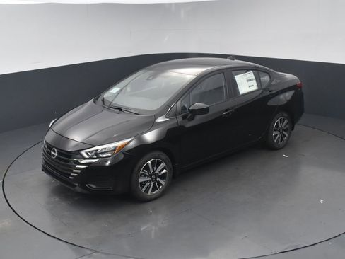 New 2025 Nissan Versa SV w/ Trunk Package image 17