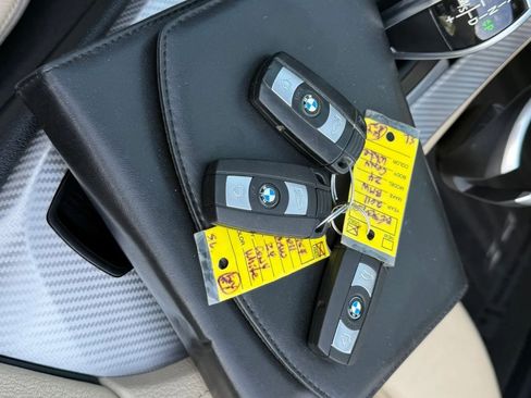 Used 2011 BMW Z4 sDrive35is image 54