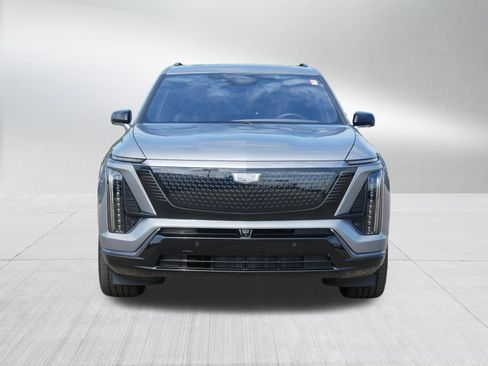 Used 2026 Cadillac Vistiq Sport w/ LPO, Floor Liner Package AWD/4WD image 2