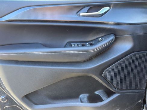 Certified 2025 Jeep Grand Cherokee L Laredo w/ Luxury Tech Group I image 11