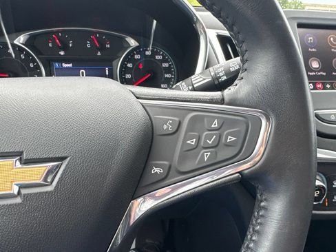 Used 2020 Chevrolet Equinox LT AWD/4WD image 13