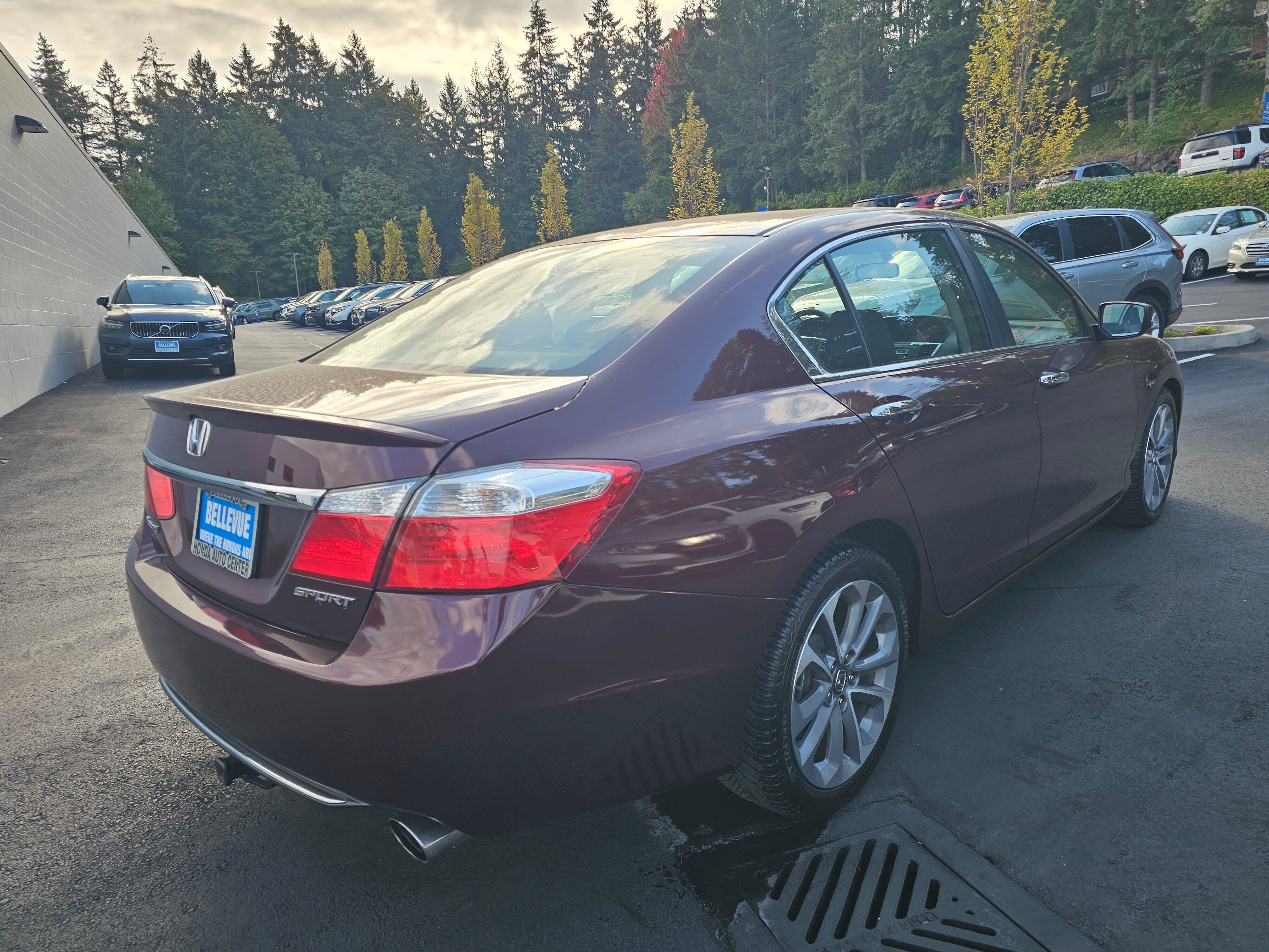 Used 2015 Honda Accord Sport image 7