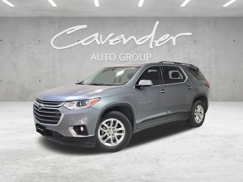 Used 2020 Chevrolet Traverse LT image 1