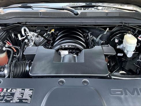 Used 2019 GMC Yukon XL SLT w/ Premium Edition RWD image 30