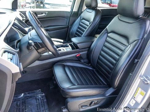 Used 2020 Ford Edge SEL w/ Convenience Package AWD/4WD image 8