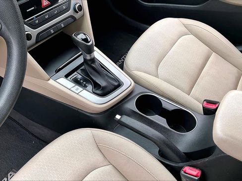 Used 2018 Hyundai Elantra SEL w/ Cargo Package image 15