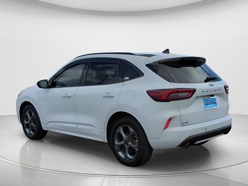 Used 2023 Ford Escape ST-Line w/ Tech Pack #1 FWD image 13