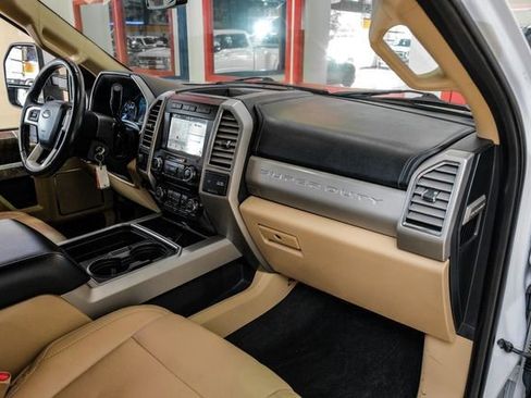 Used 2017 Ford F350 Lariat w/ Lariat Value Package AWD/4WD image 13