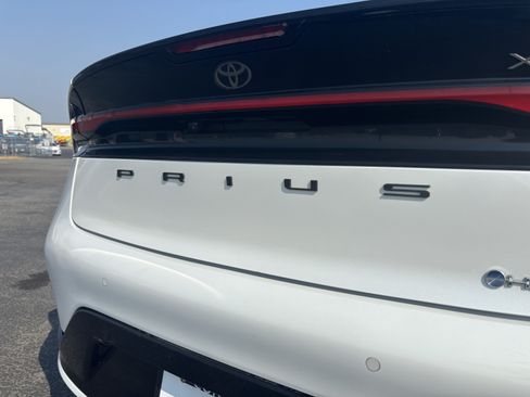 Used 2024 Toyota Prius Limited AWD/4WD image 10