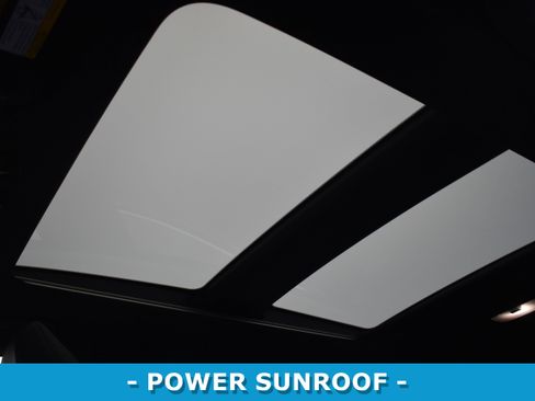 Used 2021 Toyota Venza Limited image 23