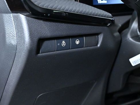 New 2026 Nissan Kicks SR w/ SR Premium Package image 16