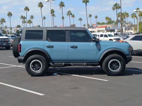 Used 2023 Ford Bronco Badlands w/ Sasquatch Package AWD/4WD image 4