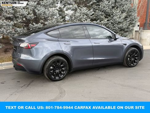 Used 2023 Tesla Model Y Long Range image 10
