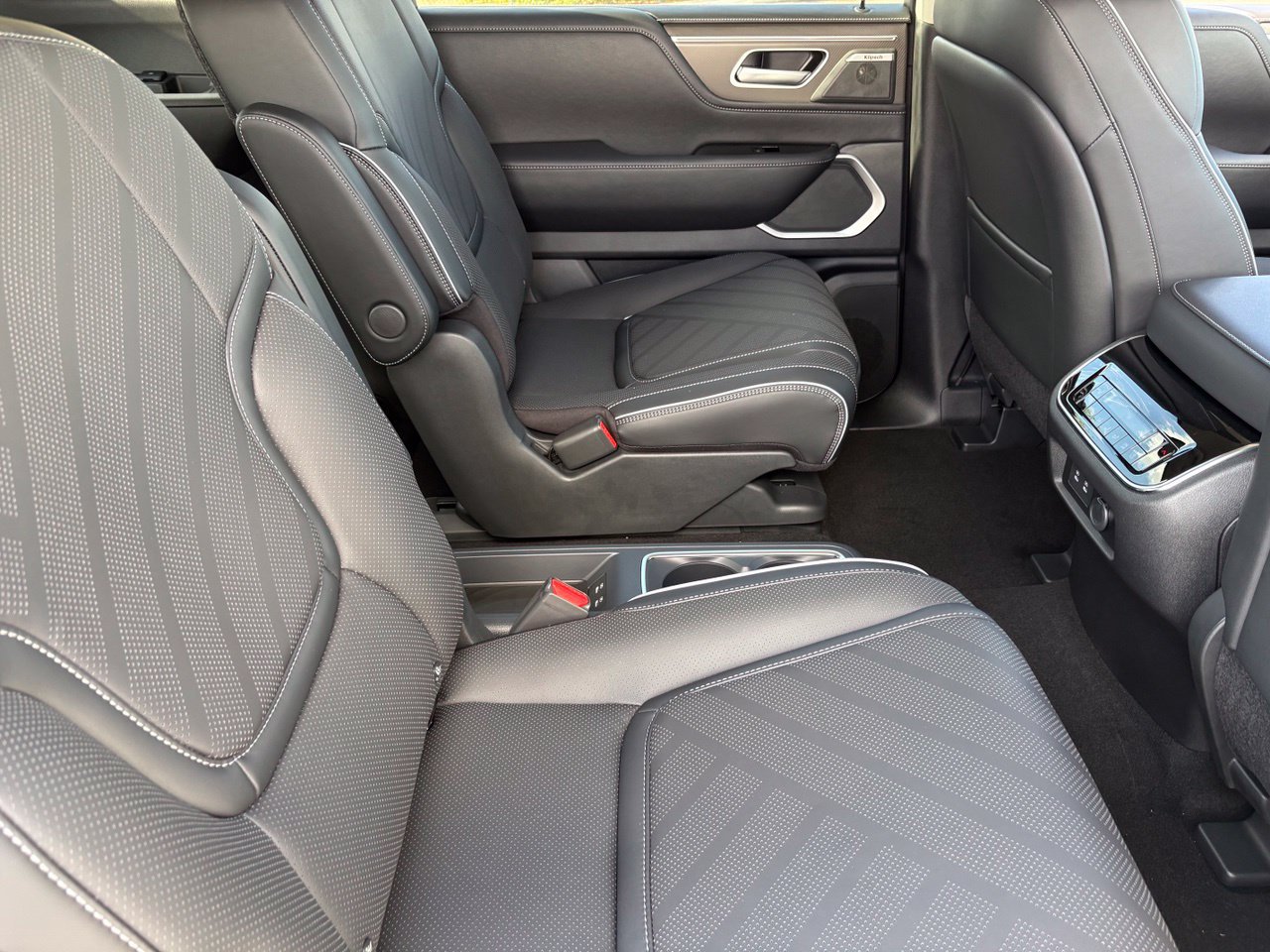 New 2027 INFINITI QX80 Luxe RWD image 14