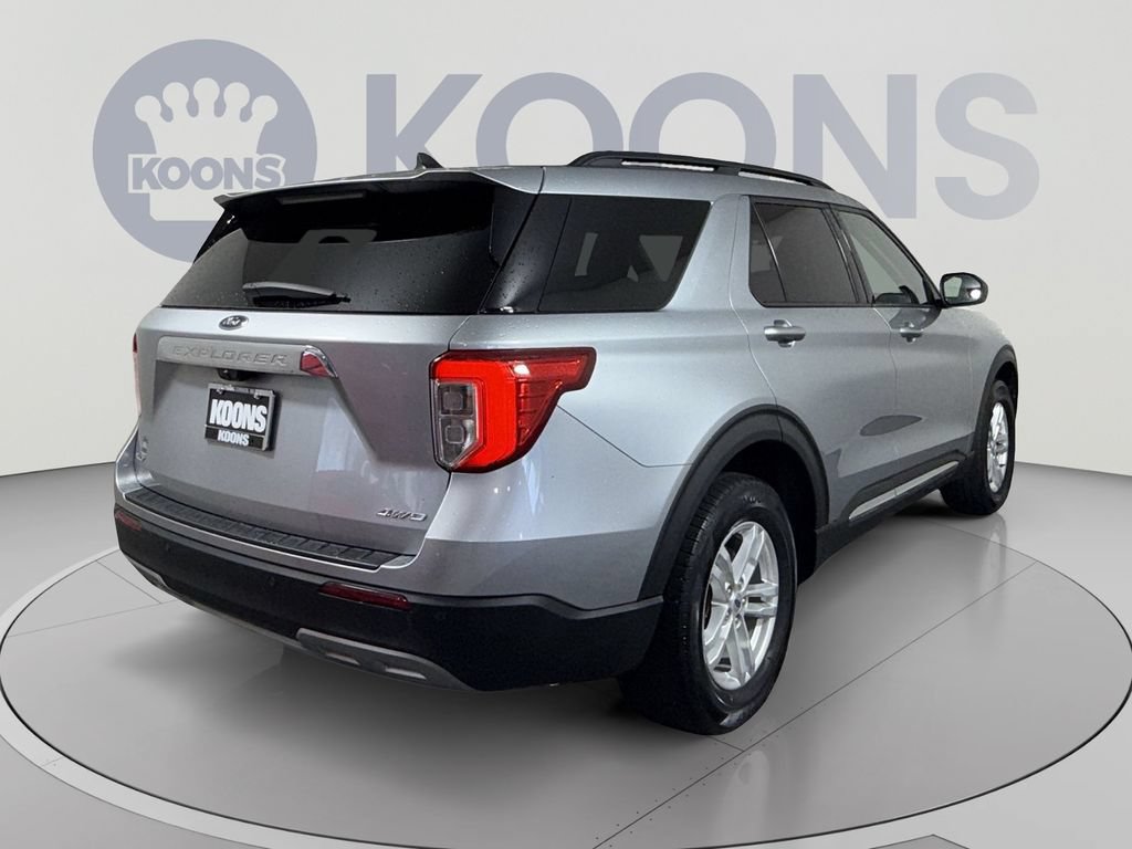 Used 2023 Ford Explorer XLT w/ Equipment Group 202A AWD/4WD image 7