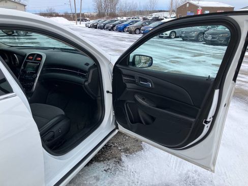 Used 2016 Chevrolet Malibu LT image 13