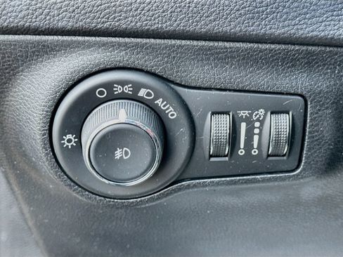 Used 2019 Jeep Compass Trailhawk AWD/4WD image 10