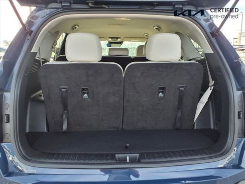 Certified 2025 Kia Sorento S image 20
