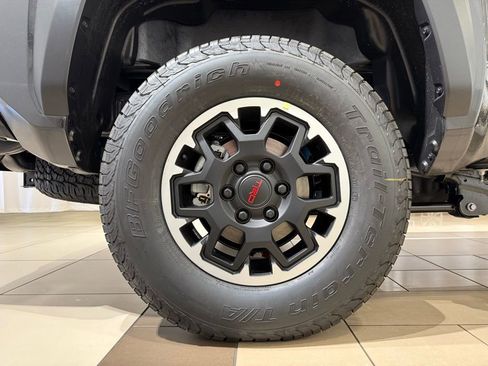 New 2026 Toyota Tacoma TRD Off-Road AWD/4WD image 9