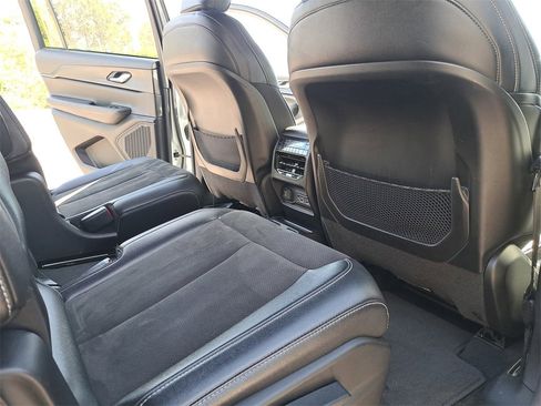 Used 2023 Jeep Grand Cherokee L Laredo image 11