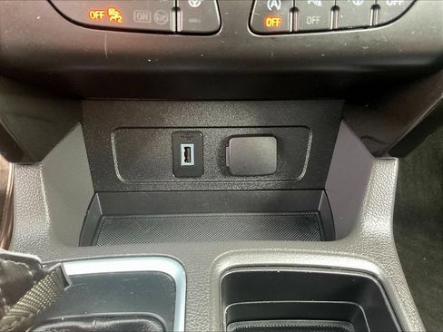 Used 2017 Ford Escape Titanium w/ Equipment Group 301A AWD/4WD image 16