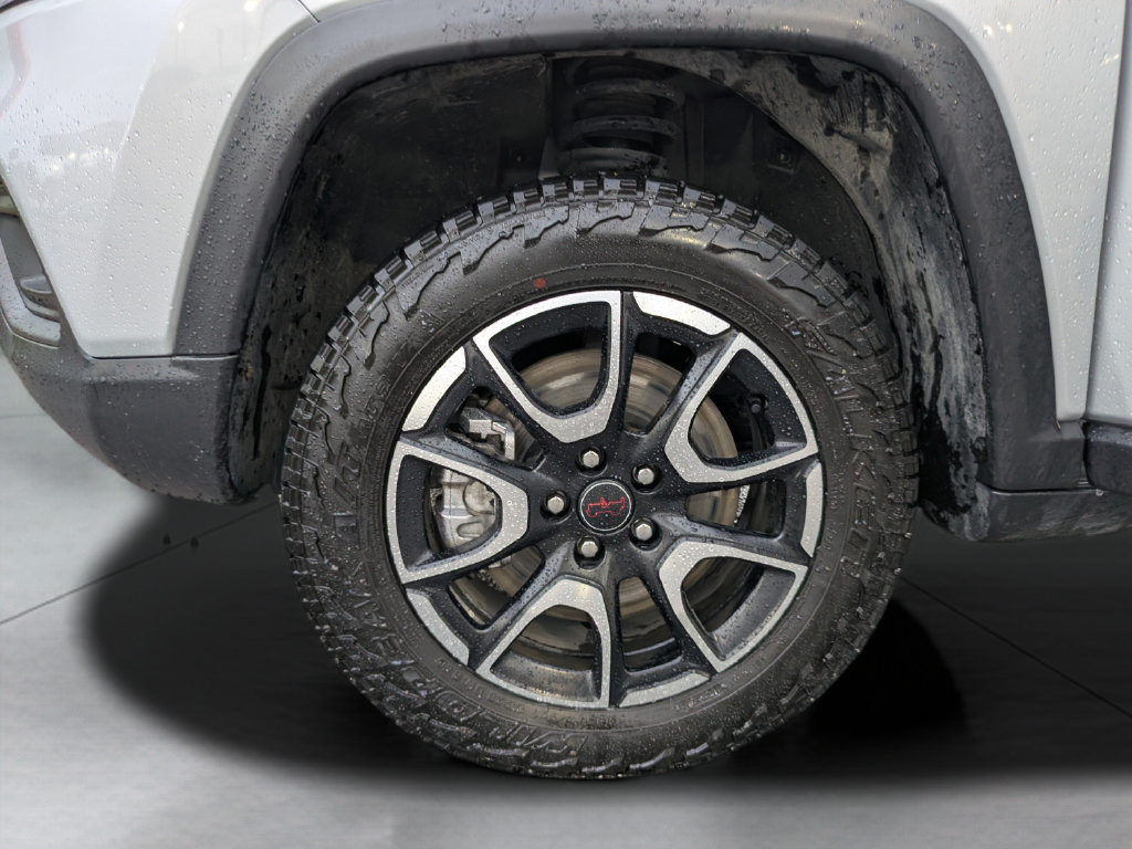 Used 2026 Jeep Compass Trailhawk AWD/4WD image 39