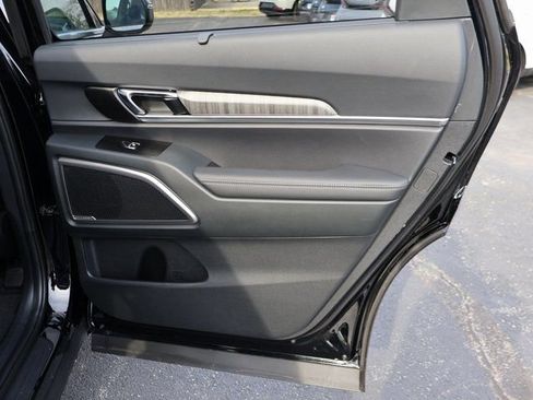 New 2025 Kia Telluride EX image 13