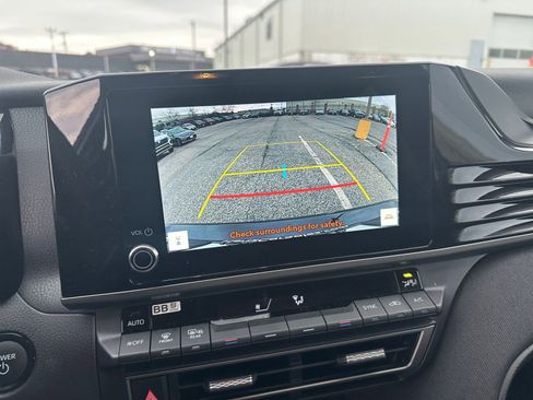 Used 2025 Toyota Camry LE image 17