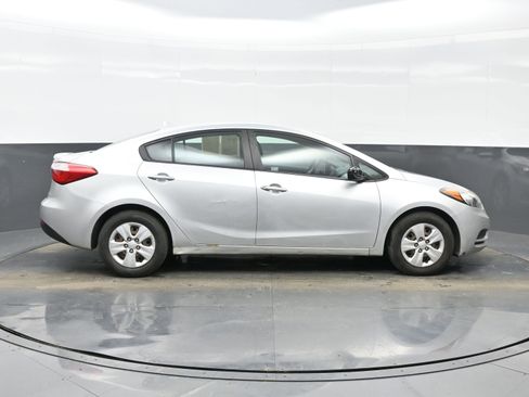 Used 2014 Kia Forte LX image 7