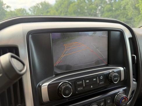 Used 2014 GMC Sierra 1500 SLT w/ SLT Crew Cab Value Package AWD/4WD image 16
