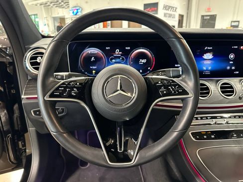 Used 2022 Mercedes-Benz E 350 Sedan image 16