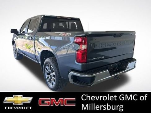 Used 2021 Chevrolet Silverado 1500 LT w/ Convenience Package II AWD/4WD image 6