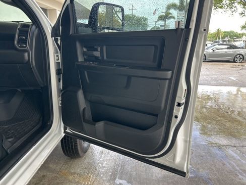 Used 2025 RAM 3500 Tradesman w/ Chrome Appearance Group image 26