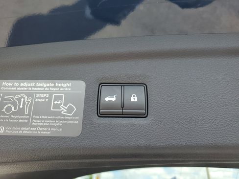 Used 2024 INFINITI QX50 Luxe image 16