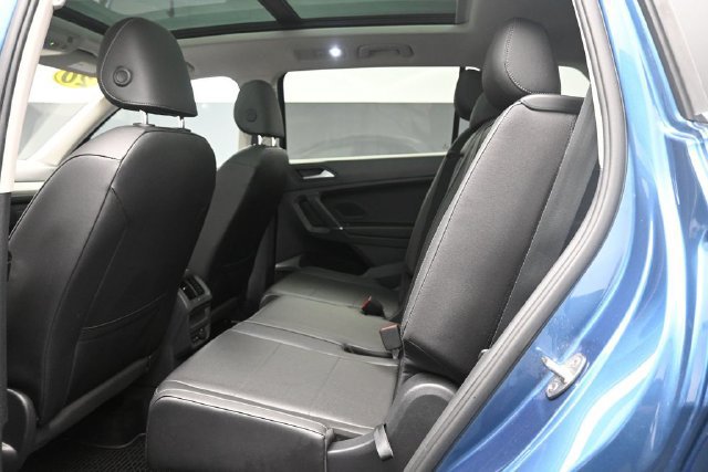 Used 2020 Volkswagen Tiguan SEL FWD image 21