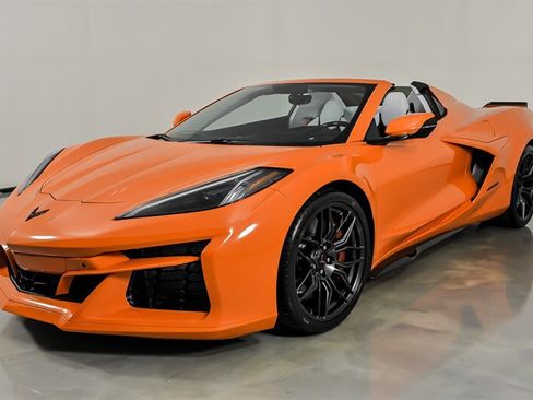 Used 2023 Chevrolet Corvette Z06 w/ Battery Protection Package RWD image 6