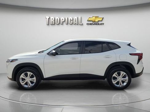 New 2026 Chevrolet Trax LS FWD image 2